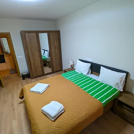아파트 Business And Leisure In Mladost 2 With Free Garage
